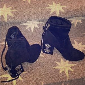A New Day PUMPS NEVER WORN SIZE 7 1/2